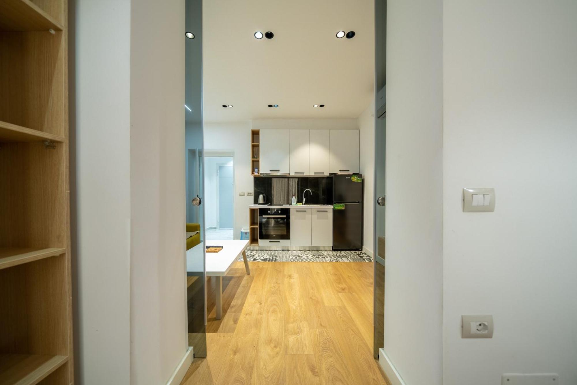 Cosy Urban Central Apartment Тирана Екстериор снимка